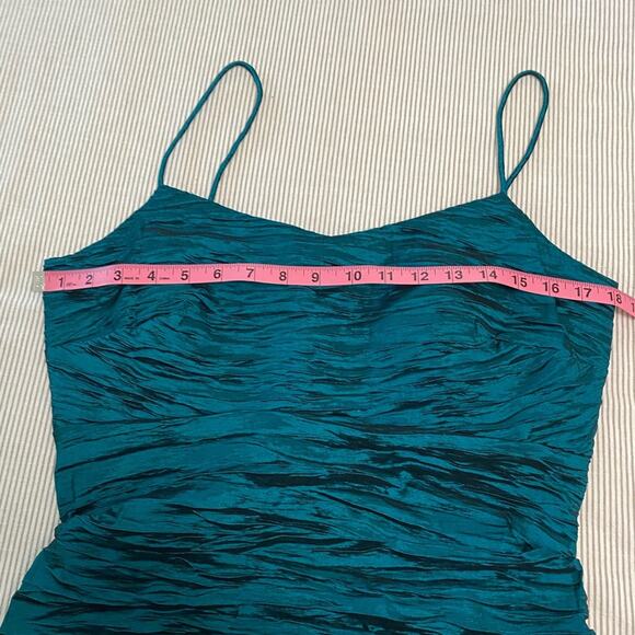 NWT Alex Evening Fitted Satin Ruched Crinkle Mini Dress size 12 - Picture 7 of 12